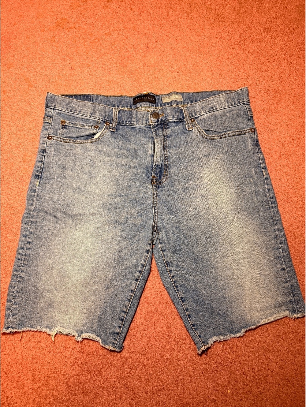 Aรฉropostale womens Light Wash Denim Cut Off Shorts Size 36